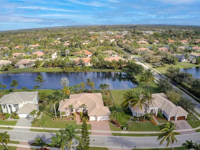 15005 SW 35th St, Davie FL 33331