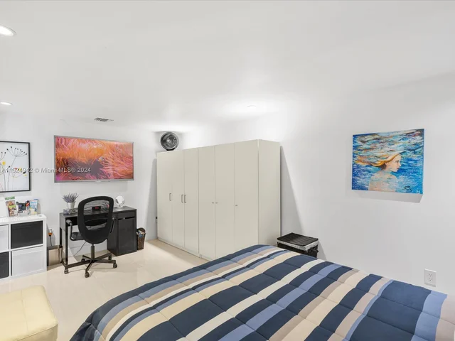 8436 SW 143rd Ave, Miami FL 33183