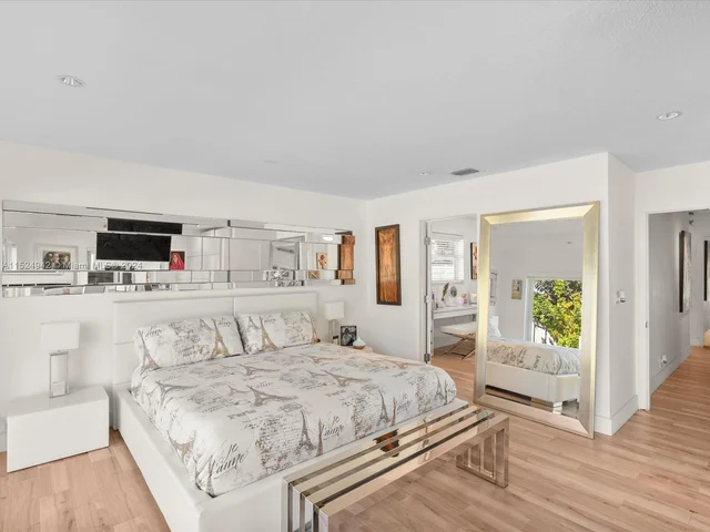 8436 SW 143rd Ave, Miami FL 33183