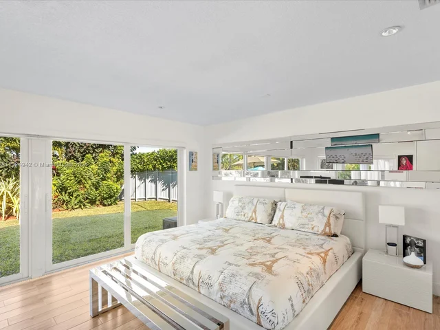 8436 SW 143rd Ave, Miami FL 33183