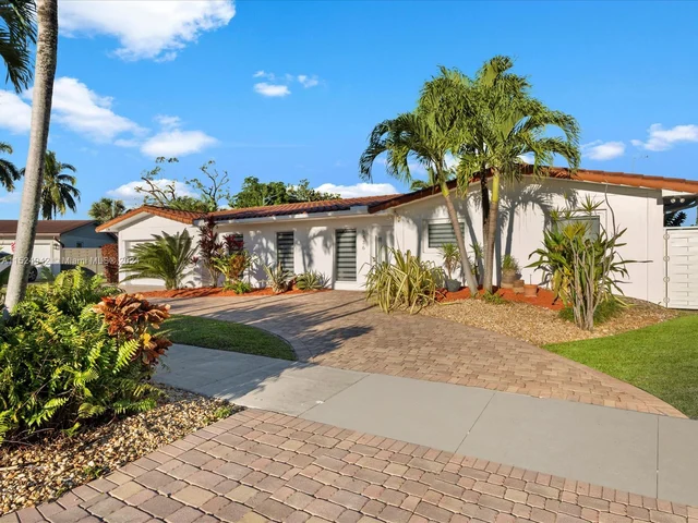 8436 SW 143rd Ave, Miami FL 33183