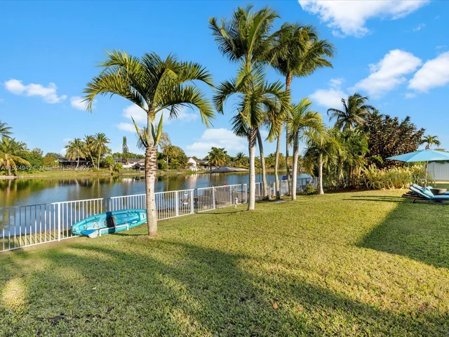 8436 SW 143rd Ave, Miami FL 33183