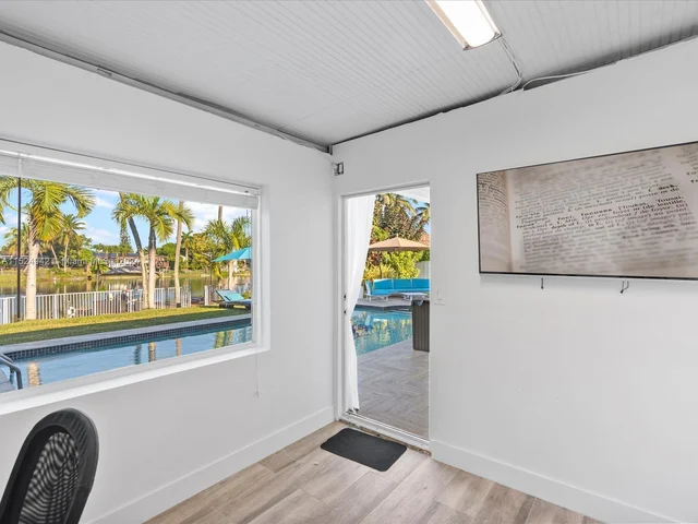 8436 SW 143rd Ave, Miami FL 33183