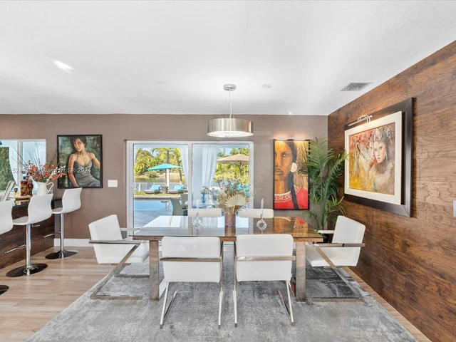 8436 SW 143rd Ave, Miami FL 33183