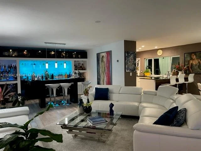 8436 SW 143rd Ave, Miami FL 33183