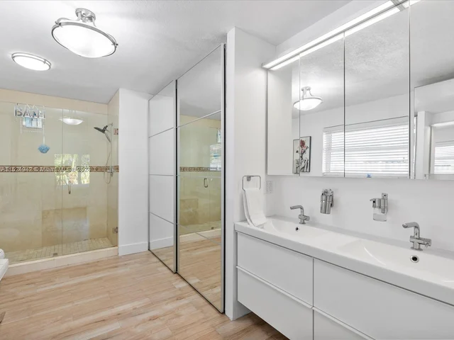 8436 SW 143rd Ave, Miami FL 33183