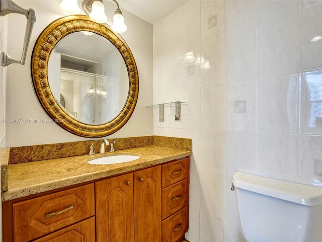 1817 S Ocean Dr # 928, Hallandale Beach FL 33009