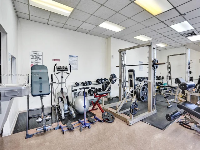 1817 S Ocean Dr # 928, Hallandale Beach FL 33009