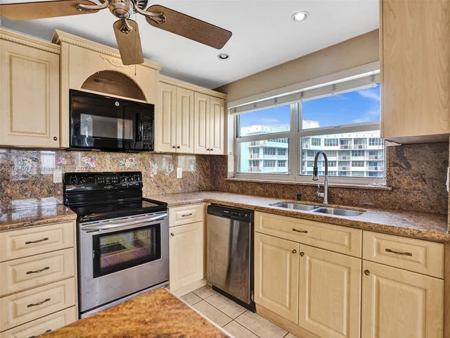 1817 S Ocean Dr # 928, Hallandale Beach FL 33009