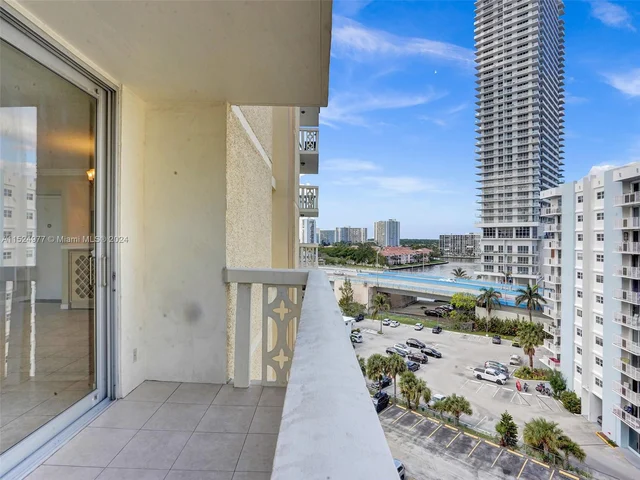 1817 S Ocean Dr # 928, Hallandale Beach FL 33009