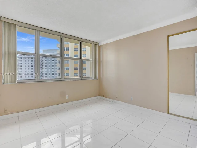 1817 S Ocean Dr # 928, Hallandale Beach FL 33009