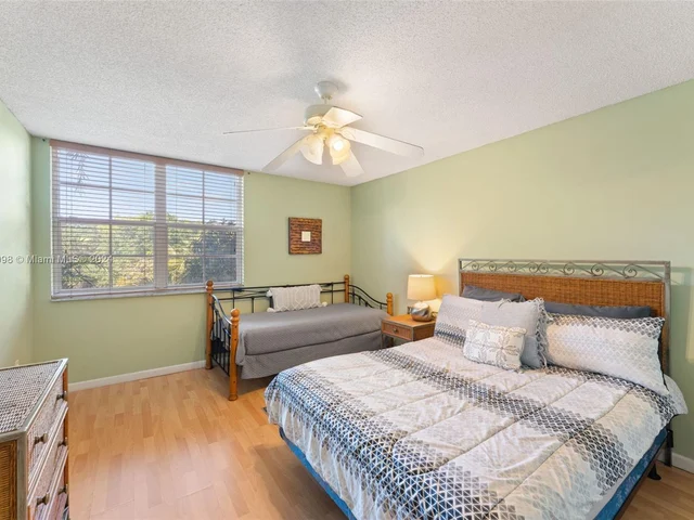 19801 E Country Club Dr # 4301, Aventura FL 33180