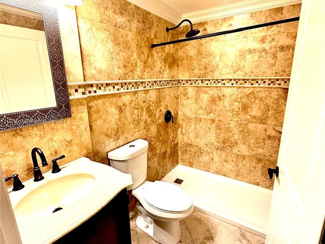 19851 SW 114th Ave # 302, Miami FL 33157