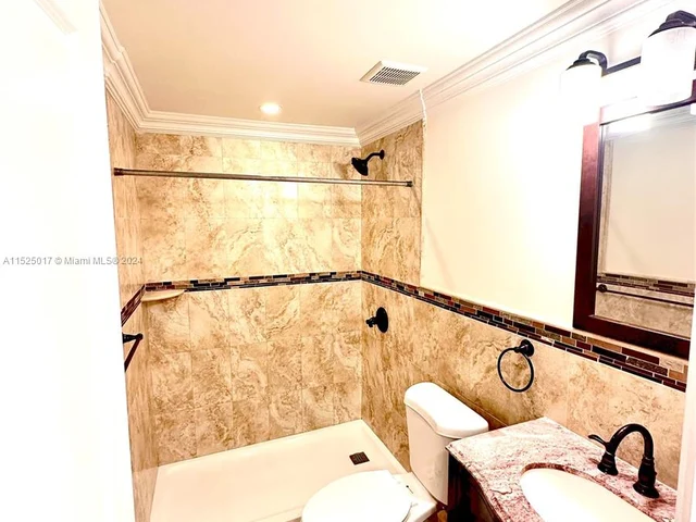 19851 SW 114th Ave # 302, Miami FL 33157