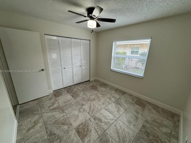 1448 NW 111th Ave, Coral Springs FL 33071