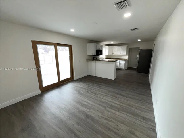 3430 N 72nd Ave, Hollywood FL 33024