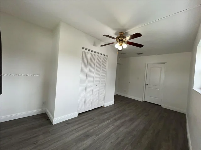 3430 N 72nd Ave, Hollywood FL 33024