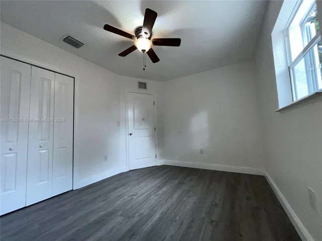 3430 N 72nd Ave, Hollywood FL 33024