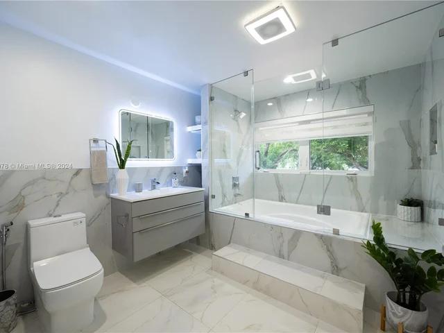 7125 Los Pinos Blvd, Coral Gables FL 33143