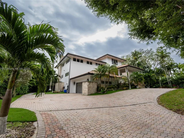 7125 Los Pinos Blvd, Coral Gables FL 33143
