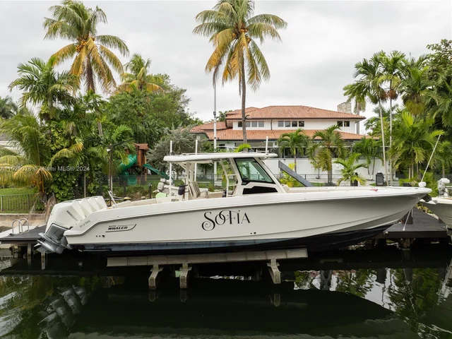 7125 Los Pinos Blvd, Coral Gables FL 33143