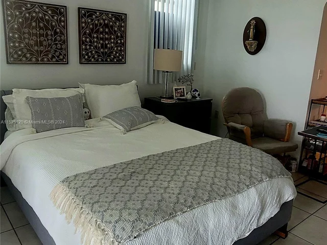 2859 Leonard Dr # G106, Aventura FL 33160