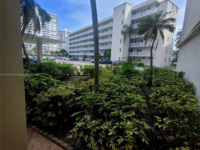 2859 Leonard Dr # G106, Aventura FL 33160