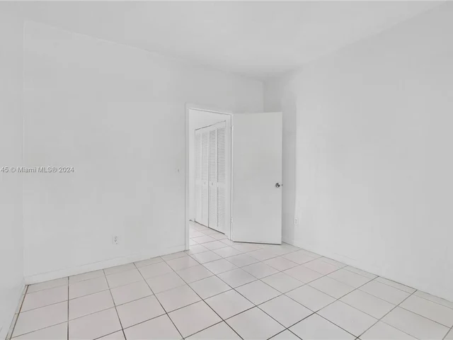 411 Meridian Ave # 7, Miami Beach FL 33139