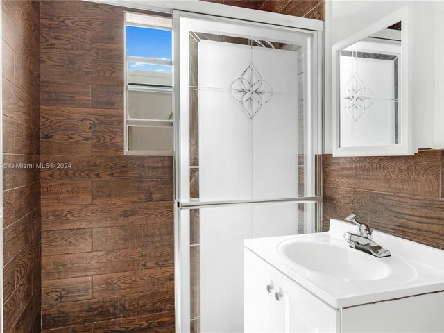 411 Meridian Ave # 7, Miami Beach FL 33139