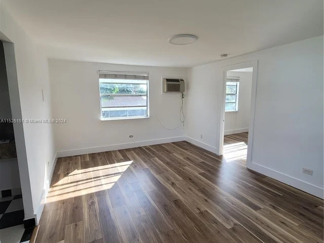 1512 Harrison St # 9, Hollywood FL 33020