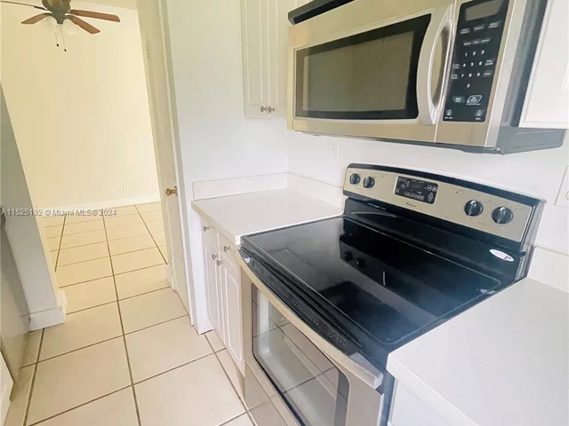 1420 Atlantic Shores Blvd # 130, Hallandale Beach FL 33009