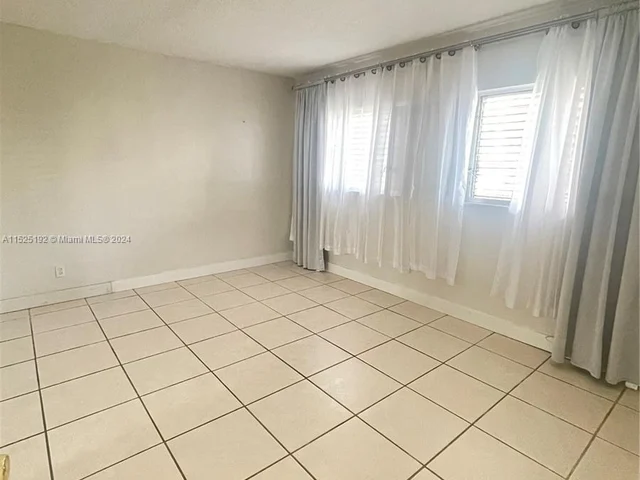 1420 Atlantic Shores Blvd # 130, Hallandale Beach FL 33009