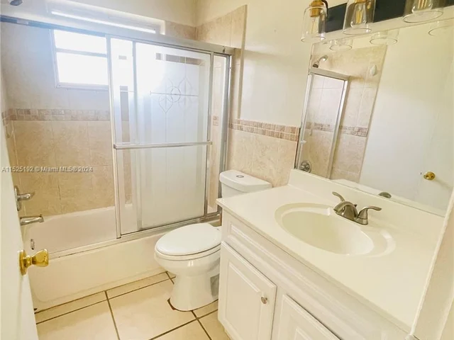 1420 Atlantic Shores Blvd # 130, Hallandale Beach FL 33009