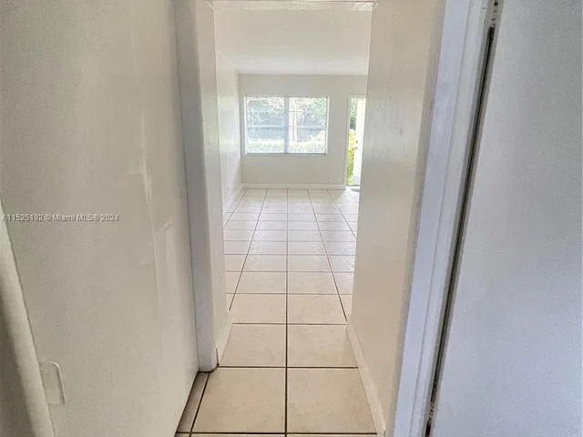 1420 Atlantic Shores Blvd # 130, Hallandale Beach FL 33009