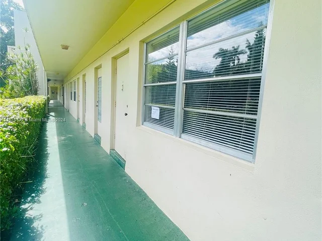 1420 Atlantic Shores Blvd # 130, Hallandale Beach FL 33009