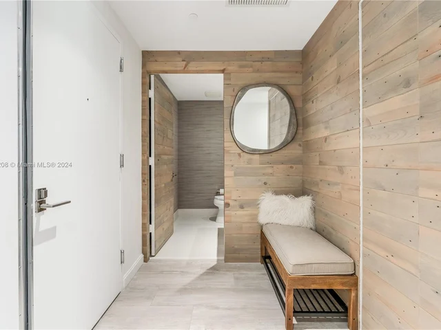 55 SW 9th St # 4001, Miami FL 33130