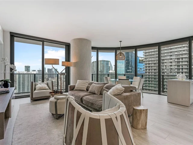 55 SW 9th St # 4001, Miami FL 33130