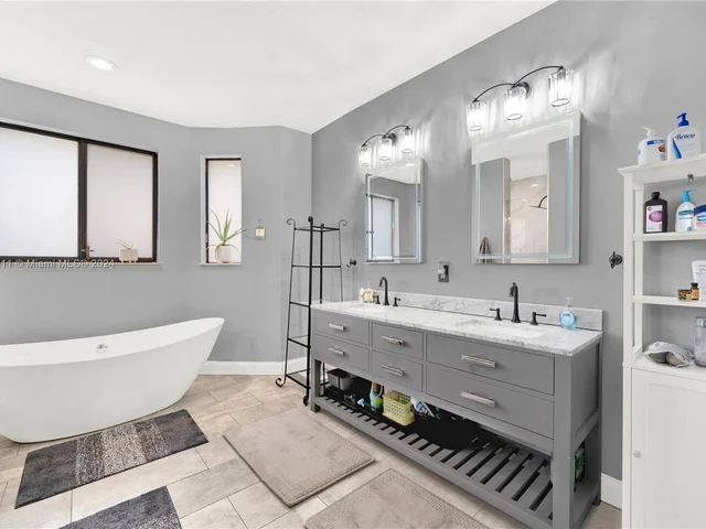 14051 SW 152nd Ter, Miami FL 33177