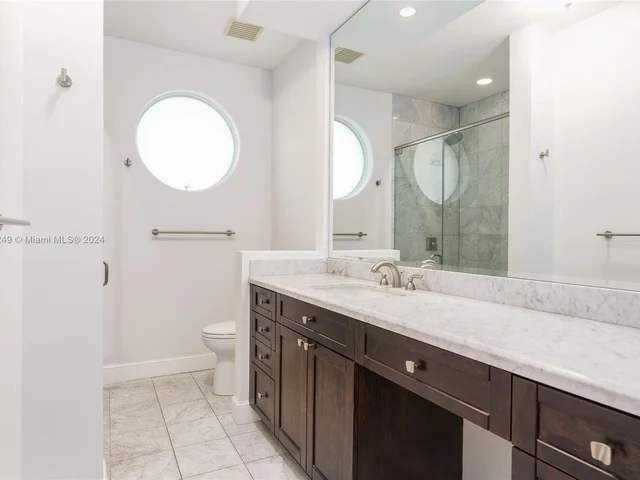 480 NE 51st St, Miami FL 33137