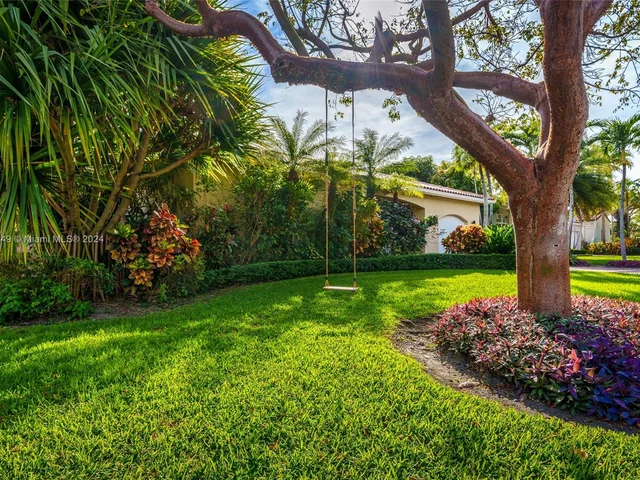 480 NE 51st St, Miami FL 33137