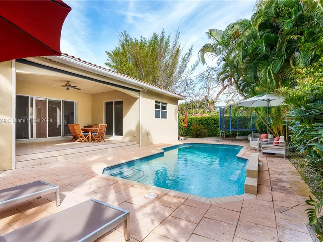 480 NE 51st St, Miami FL 33137