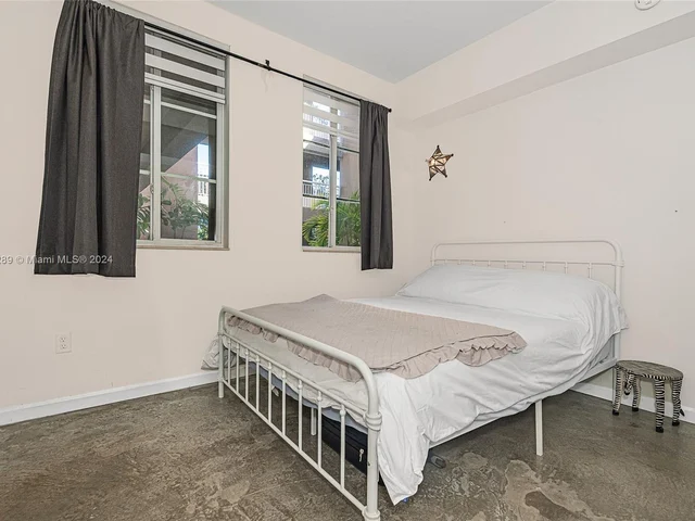 140 Meridian Ave # 324, Miami Beach FL 33139