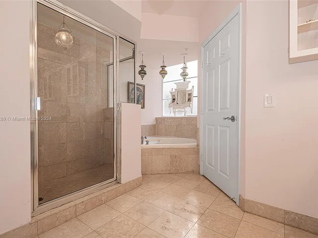 140 Meridian Ave # 324, Miami Beach FL 33139