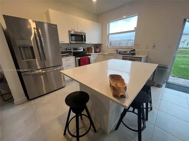 2335 NW 122nd Ter, Miami FL 33167