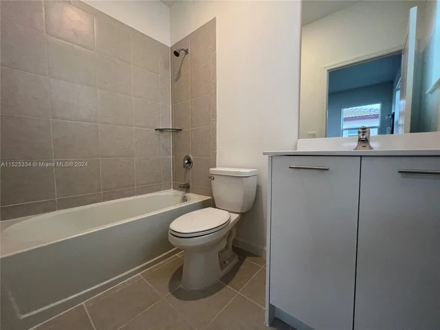 2335 NW 122nd Ter, Miami FL 33167