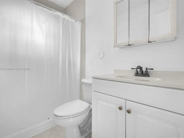 334 SW 86th Ave # 107, Pembroke Pines FL 33025