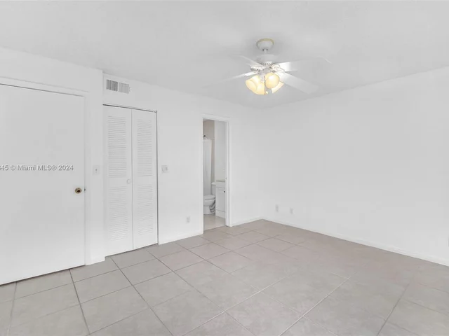 334 SW 86th Ave # 107, Pembroke Pines FL 33025