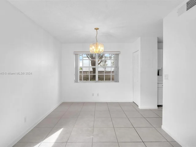 334 SW 86th Ave # 107, Pembroke Pines FL 33025