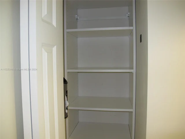 1300 Ponce De Leon Blvd # 907, Coral Gables FL 33134