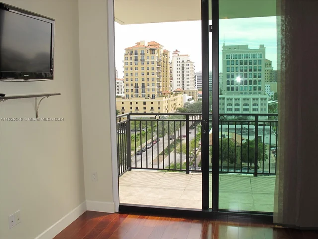 1300 Ponce De Leon Blvd # 907, Coral Gables FL 33134